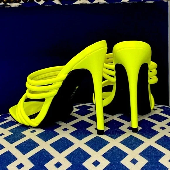 Neon yellow Cape Robbin strappy bright heeled mules - Picture 4 of 9